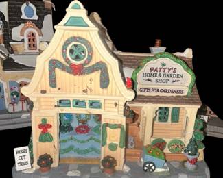 Lemax #35533 PATTY'S HOME & GARDEN SHOP Lighted Building Retired 2016