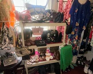 Enter the Ladies Boutique beautiful plus size clothing shoes purses and accessories