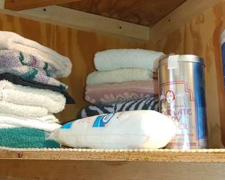 Washcloths large container of magnesium bath flakes