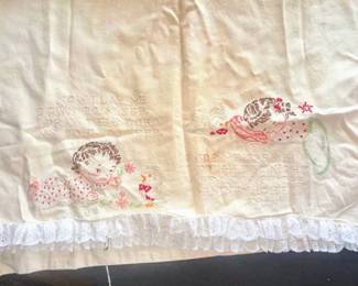 Vintage hand embroidery Linens