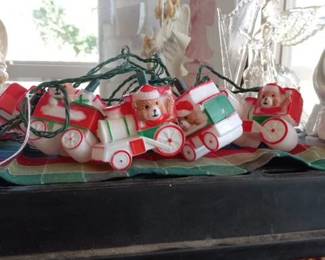 Vintage 1988 10 Light TEDDY Bear Train Christmas Lights