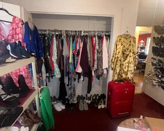 Absolutely right selection of plus size clothes some 2x all the way up to 5X