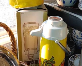 Vintage thermos original box and zipper carrier