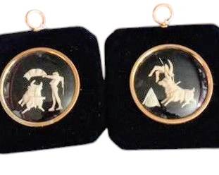 Vintage matador & bull plates