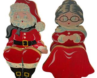 Vintage seventies wooden sitting Mr and Mrs Santa Claus