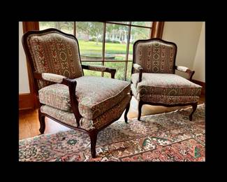 PAIR OF FRENCH LOUIS XV STYLE FAUTEUILS, 20TH CENTURY