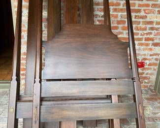 Pair of mahogany bench made pencil-post twin beds, by Henkel-Harris