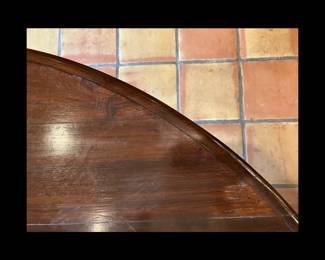 DETAIL OF ROUND TABLE 