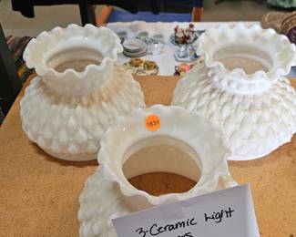 CERAMIC LIGHT FIXTURE GLOBES