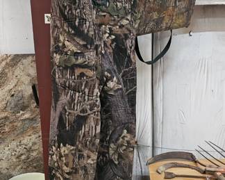 CAMO WADERS