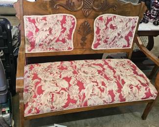 BENCH / SETTEE