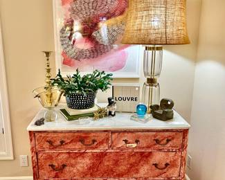 Marbleized chest