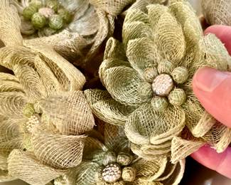 Fantastic upscale napkin rings.