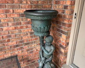 Bronze planter 