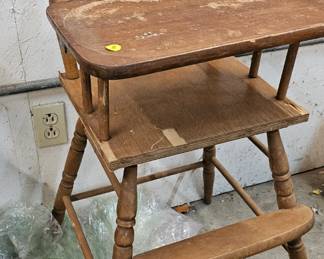 VINTAGE WOODEN HIGH CHAIR