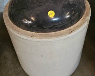 CROCK JUG