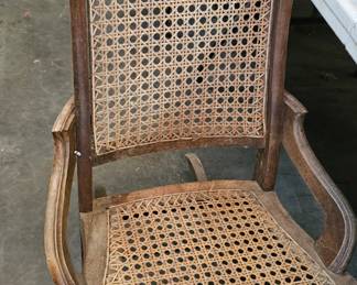 ROCKING CHAIR