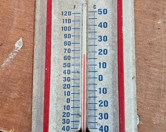 VINTAGE THERMOMETER