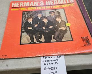 HERMANS HERMITS RECORD ALBUM