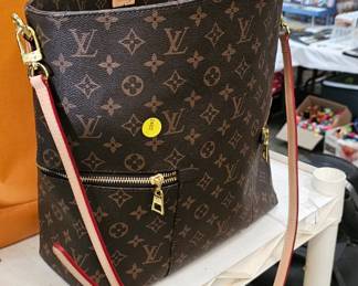 PURSE