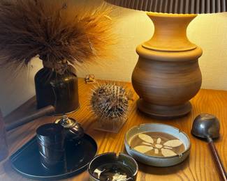 Oak parsons table, many smalls