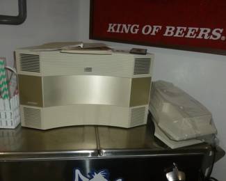 Bose Wave 3000 w/2 extra pedestals..used twice