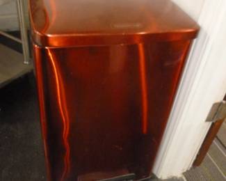 Trash can