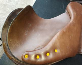 Saddle 
