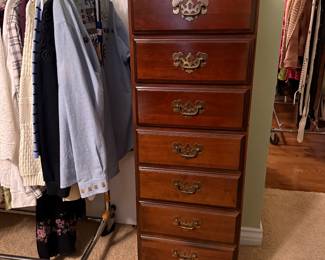 mah lingerie chest