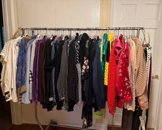 sweaters med/large