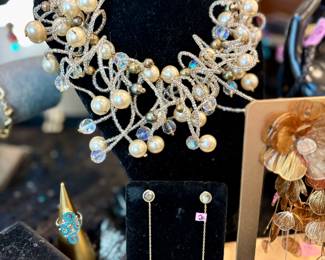 Cluster necklace, Labradorite stone earrings