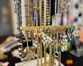 Jewelry costume assortment