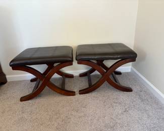 Set of leather and wood ottomans 