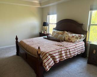 King bed & bedding 