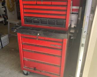 Tool chest