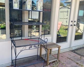 Black Metal Shelf for Patio
