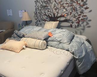 Queen Bed