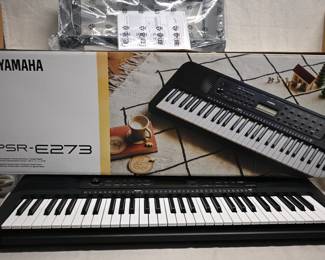 Yamaha Keyboard