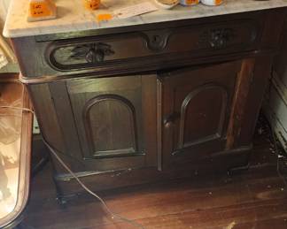 Chest with marble top 