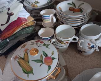 Royal Worster English China