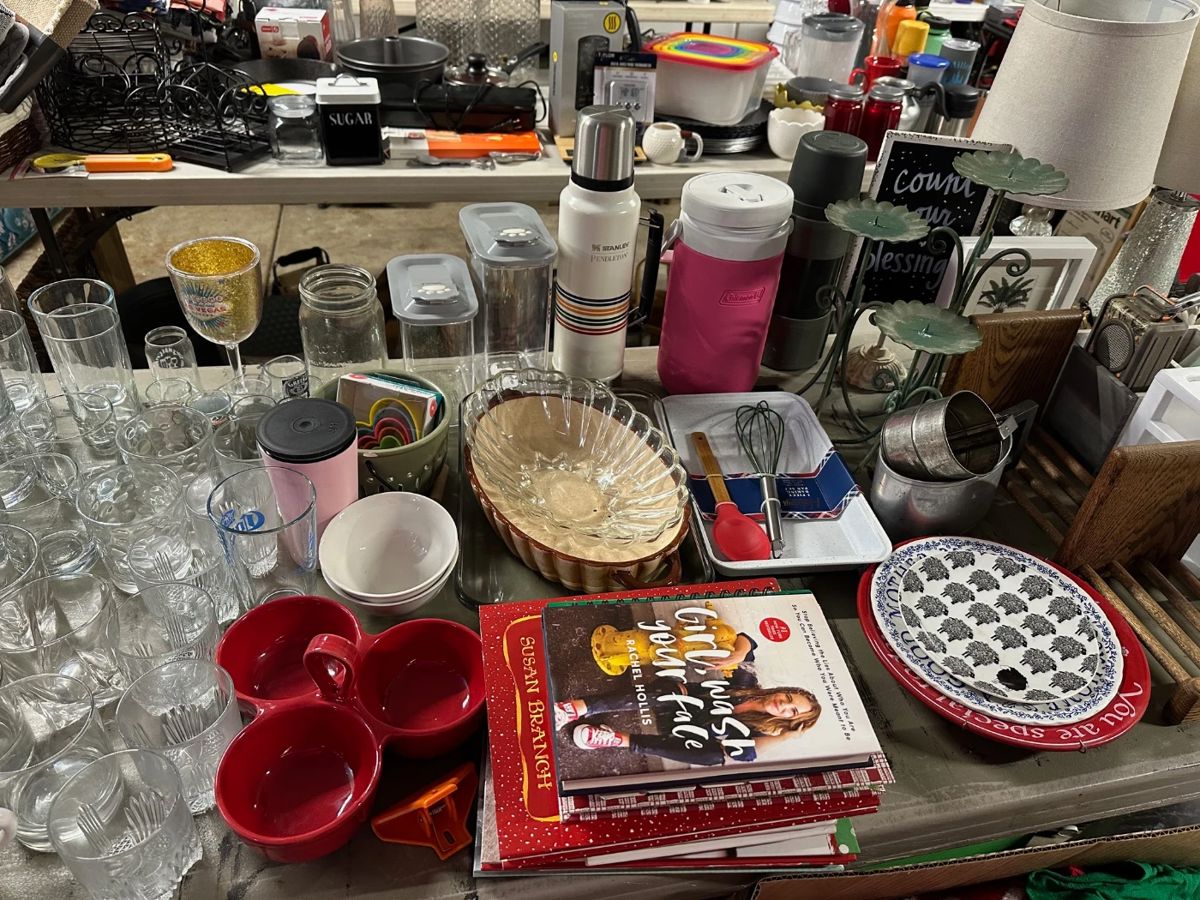 more than 5 tables of kitchen items!