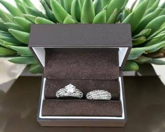  01 Beautiful CZ Wedding Ring Band Set
