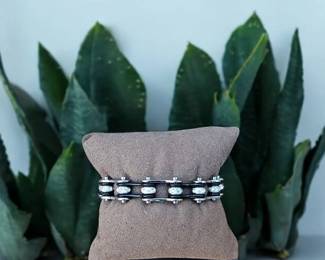 Unique Bicycle Chain Bracelet With Rhinestones