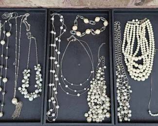 Pearl Necklace Lot