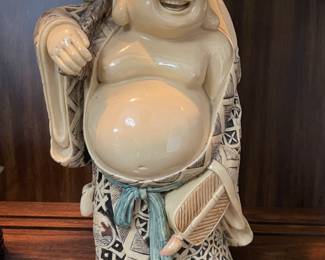 LARGE TRAVELING BUDDHA STATUE