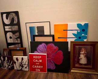 WALL DECOR