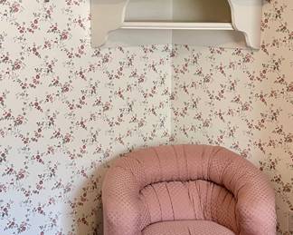 1980’S BARREL BACK SWIVEL CHAIR, THOMAS KINKADE CLOCK