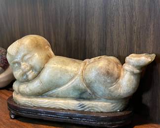 VINTAGE JADE? SOAPSTONE?  PILLOW FIGURINE