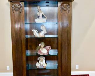 Italian Style Lighted Cabinet LLADRO retired
