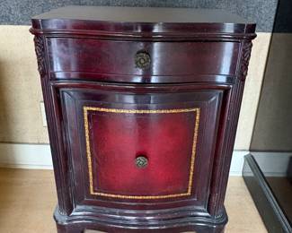 Straford House Fine Furniture New York end table 